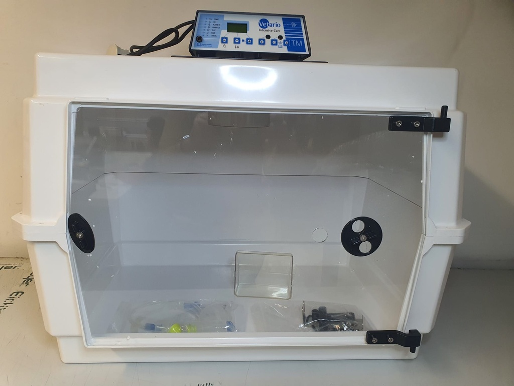 Vetario T50M Intensivstation, groß, mit temp., Luftfeuchte Steuerung sowie Anschlussmöglichkeit für Vernebler und Temperatur Alarm, SN:HD463A/231106003-Gebraucht und repariert.