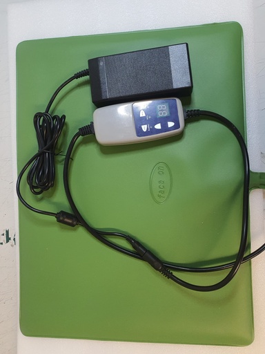 [SCH64804818] Wärmematte/Heizmatte EickWarm, mit Temperatursteuerung von 35 - 45 Grad, Niedervoltspannung 12V, Mattenmaß: 30 x 40 cm, inklusive Netzteil, SN: AP2405000492 - Gebraucht, dem Artikel fehlt die Originalverpackung, Baujahr 2024 (Kopie)